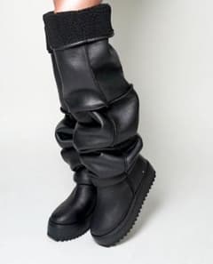 YELLO＊JACOB LOOSE FIT LONG BOOTS YELLO / 70%CACAO LOOSE FIT LONG BOOTS