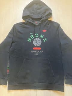 Jordan ジョーダンジャンプマン　パーカー スウェット　袖プリントのサムネイル