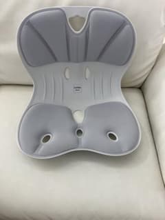 カーブルチェア　座椅子　グレーのサムネイル