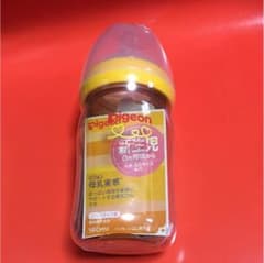 Pigeon 哺乳瓶のサムネイル