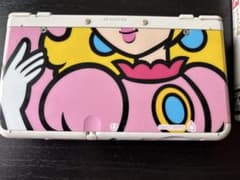 ピーチ姫デザイン ニンテンドー3DS本体　ジャンク品のサムネイル