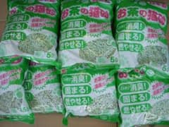 お茶の猫砂 まとめて7袋 ネコ砂のサムネイル