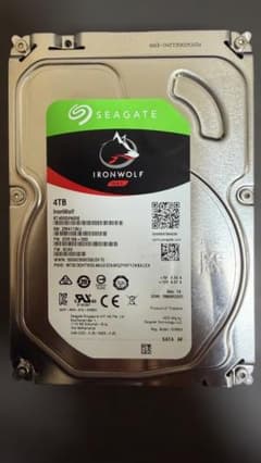 4TB Seagate IronWolf ST4000VN008 NAS用正常品 - メルカリ
