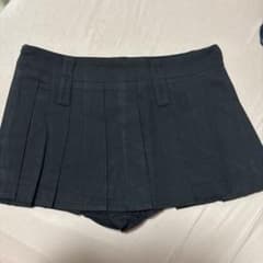 ミニスカートのサムネイル