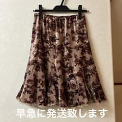 レストローズ　スカート４枚セットのサムネイル