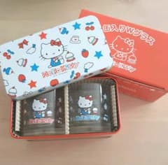 ハローキティ缶入りWグラス、ティッシュカバーセットのサムネイル