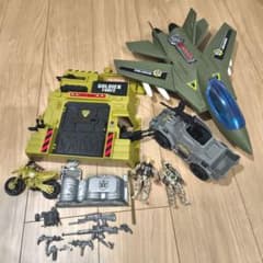 ソルジャーフォース ミリタリーおもちゃ セット 戦闘機 武器多数
