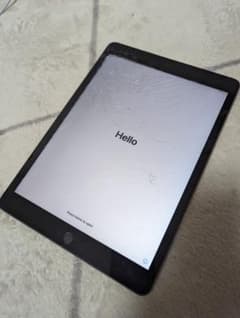 Wing様専用　iPad 第7世代 128GBSIMロック解除済のサムネイル