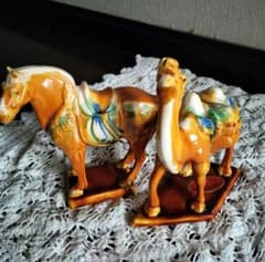 唐三彩 馬 ラクダ 陶器製 置物 - メルカリ