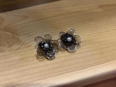 ハンドメイド　イヤリング　花のサムネイル