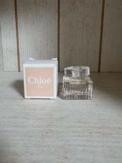 Chloé 香水 ECHANTILLON GRATUIT GRATISPROBEのサムネイル