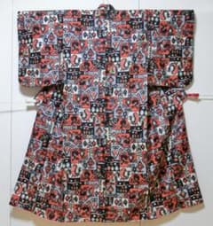 ☆銘仙☆珍獣☆鳥獣☆幾何学模様☆抽象模様☆パズル柄☆草花☆正絹☆