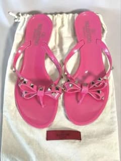 VALENTINO ロックスタッズ サンダル ピンク 38ガラヴァーニ リボン