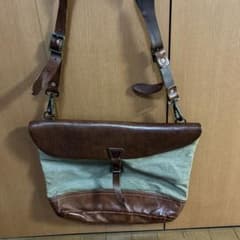 R RＬレザーショルダーバック美品のサムネイル
