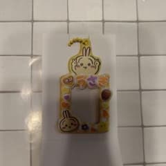 ちいかわ うさぎ アクリルキーホルダー 缶バッジ セットのサムネイル