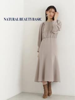 ボリュームスリーブフレアワンピース NATURAL BEAUTY BASICのサムネイル
