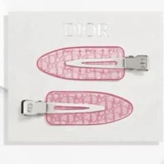 ディオール ノベルティ ヘアクリップ おまけ付き - メルカリ