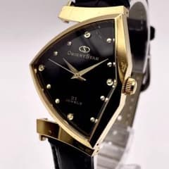 【稼働】ORIENT STAR 手巻き時計 三角時計 ゴールド 黒文字盤 稼働】ORIENT STAR 手巻き時計 三角時計 ゴールド 黒文字盤 - メルカリ