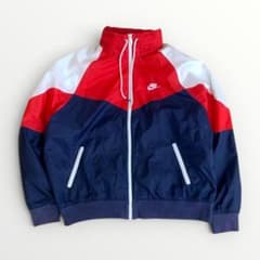 NIKE✨️ビッグスウッシュ ナイロンJKT 赤紺 伊澤彩織着用 ベビわる NIKE✨️ビッグスウッシュ ナイロンJKT 赤紺 伊澤彩織着用 ベビわる