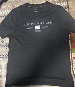 TOMMY HILFIGER Tシャツ ブラック XLのサムネイル