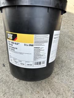 CAT DEO-ULS 15W-40 ディーゼルエンジンオイル 20L - メルカリ