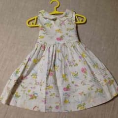 もこ様専用 ローラアシュレイ 花柄ワンピース＆カーターズロンパースのサムネイル