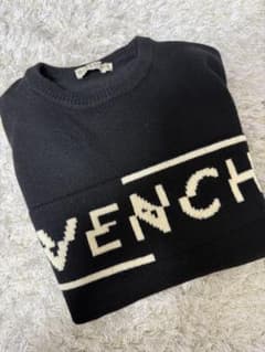 Givenchy ブラック ニットセーターのサムネイル