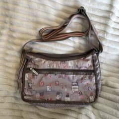 【LeSportsac】ショルダーバッグ　ポーチ付きのサムネイル