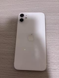 Apple iPhone 11 ホワイト 本体のサムネイル