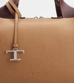 1/21まで限定価格TOD'Sトッズ バウレット バッグ レザー ミディアム