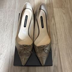 STRAWBERRY FIELDS ベージュパンプス 24.5cm ヒール5cmのサムネイル