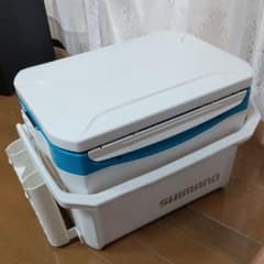 シマノ ホリデー クーラーボックス 20Lのサムネイル