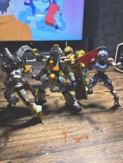 lbx ウォーリアー、クノイチ、ジョーカー、デクーセット　ダンボール戦機 lbx ウォーリアー、クノイチ、ジョーカー、デクーセット