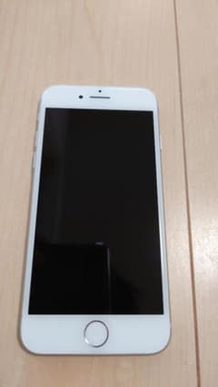 iPhone 8 Silver 64 GB Softbank SIMロック解除済のサムネイル