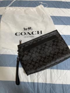 コーチ　クラッチバッグのサムネイル