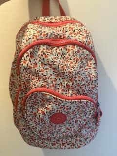 Kipling 花柄 リュック バックパックのサムネイル