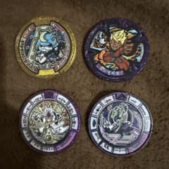 歌メダルブシニャン、エンマ大王、暗黒神エンマ、時空神エンマメダル。のサムネイル