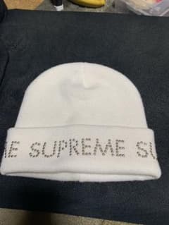 シュプリーム supreme ニット帽　ホワイト　スタッズのサムネイル