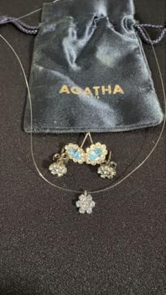 AGATHA PARIS ピアス ネックレス 3点セットのサムネイル