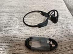 大人気品！Shokz OpenRun S806 骨伝導イヤホン typec充電 - メルカリ