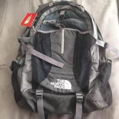 (しまちゃん様専用)新品！ノースフェイス リュックのサムネイル