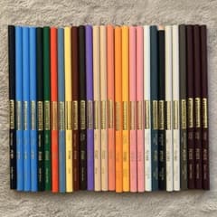 カリスマカラー油性色鉛筆 28本KARISMACOLOR - メルカリ