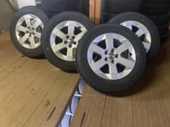20プリウス純正スタッドレスタイヤのサムネイル
