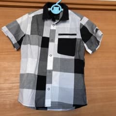 半袖シャツのサムネイル