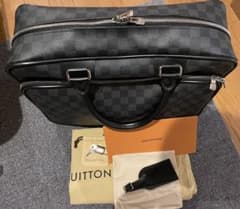 LOUIS VUITTON グラフィット イカール ビジネスバッグのサムネイル