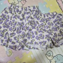GU 花柄ハーフパンツ 130サイズのサムネイル