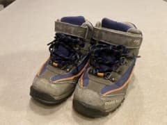 モンベル トレッキングシューズ 登山靴のサムネイル