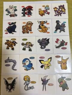 ポケモンパンシール 40枚セット まとめ売り　（写真1枚目と2枚目）のサムネイル