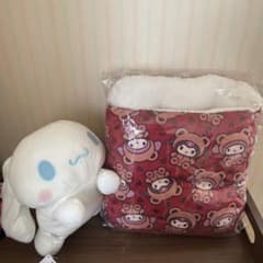 サンリオ　クロミ　マイメロディーフットクッション シナモンロールぬいぐるみ