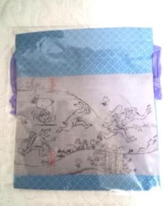 新品未開封　スヌーピー　鳥獣戯画　コラボ　巾着　青　浮世絵のサムネイル